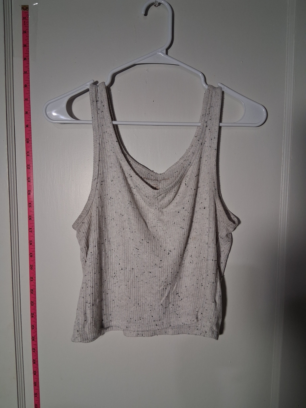 American Eagle Outfitters Cream Cropped Tank Top